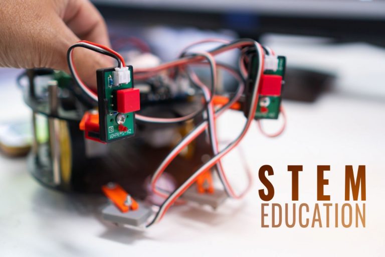 How to Encourage STEM in Early Education for both Teachers & Parents